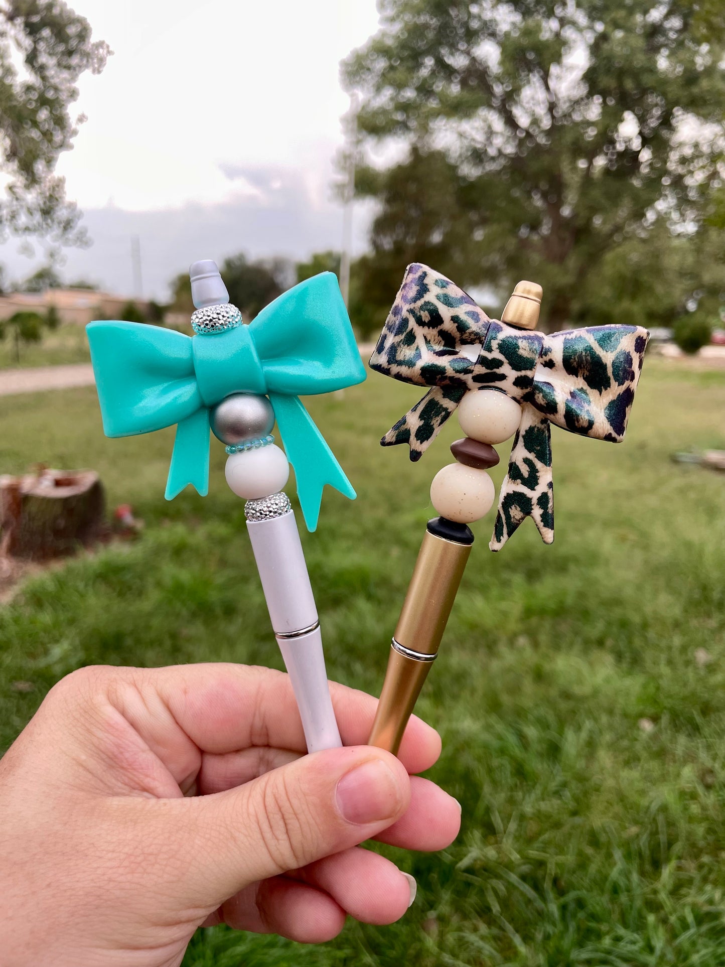 Large Bow pen