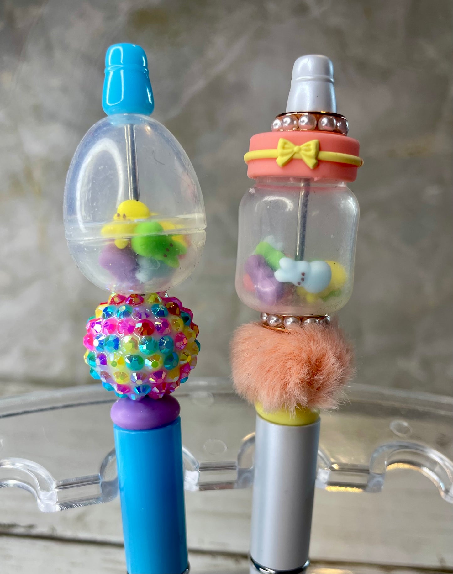 Easter pens. Shaker (filled with peeps)