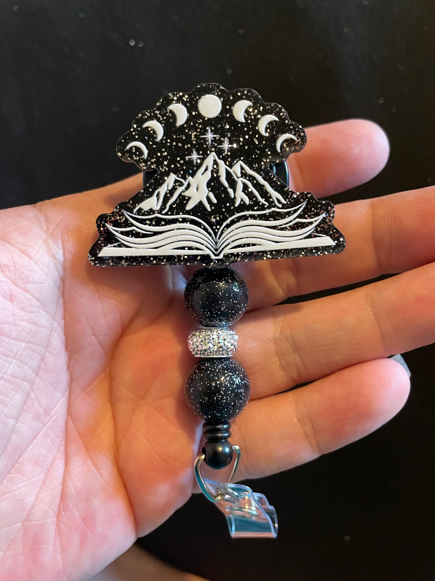 Sister peaks badge reel (Acotar)